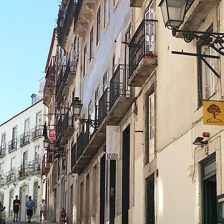 Cozy 1St Floor Flat Central Chiado District With Balconies And Ac 19Th Century Building Lisboa Exterior foto