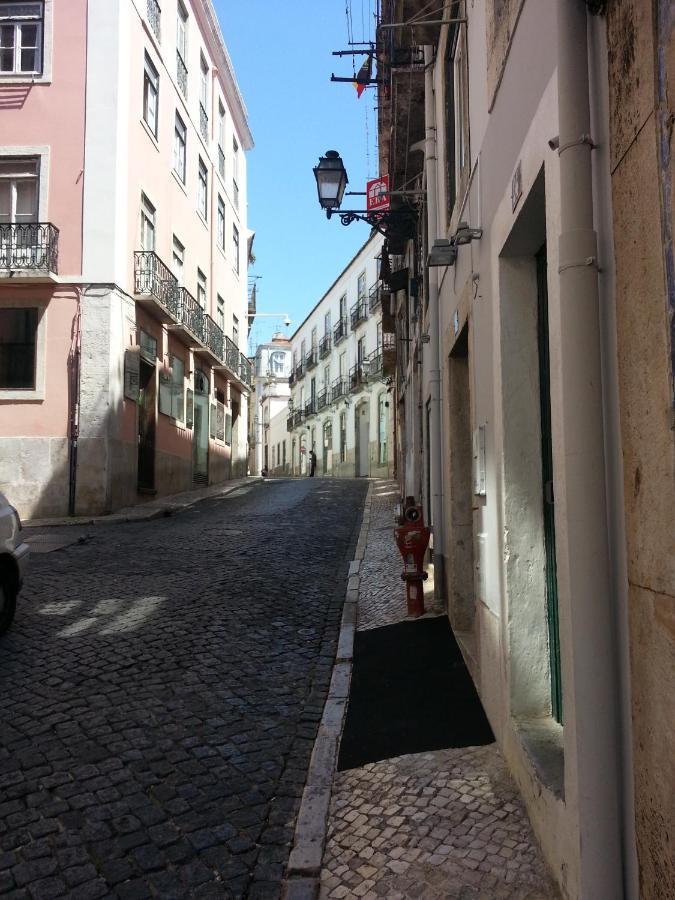 Cozy 1St Floor Flat Central Chiado District With Balconies And Ac 19Th Century Building Lisboa Exterior foto