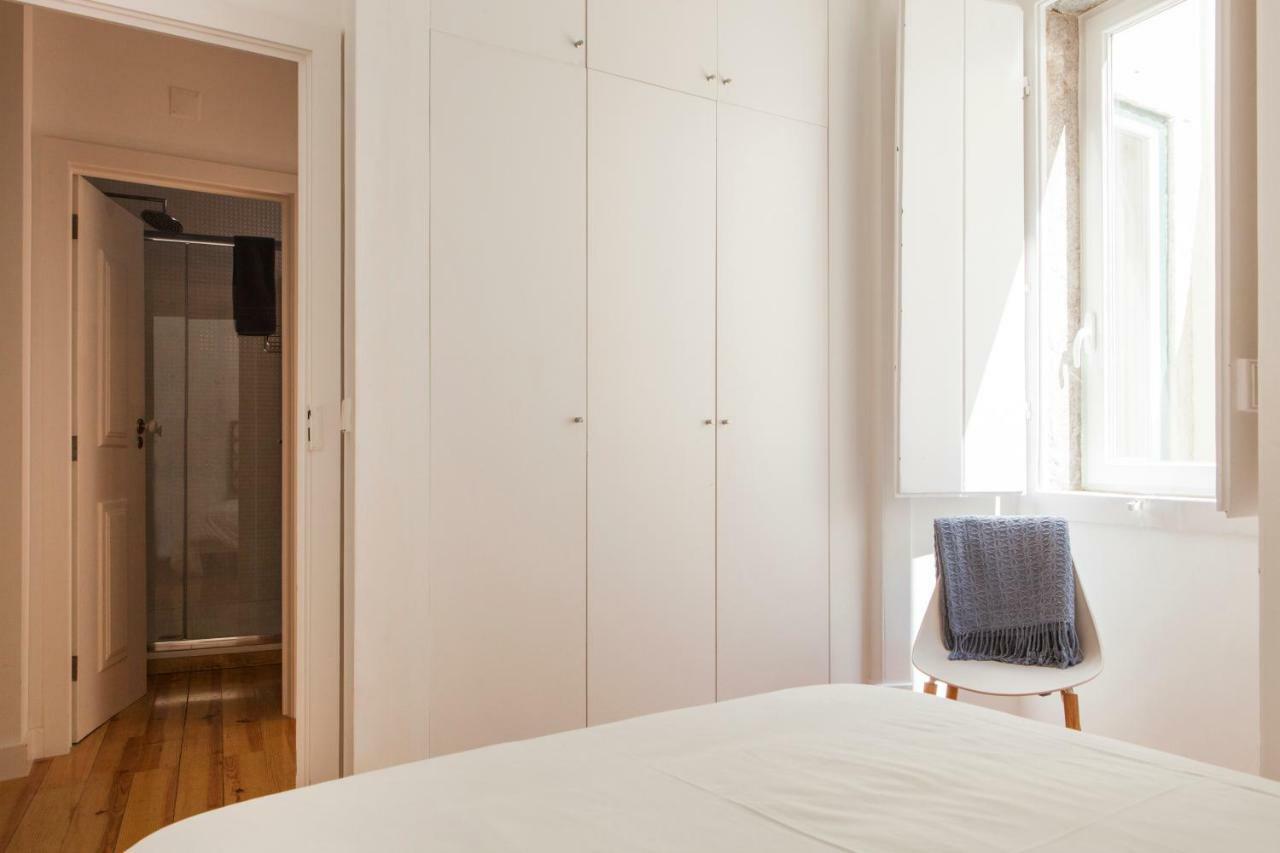 Cozy 1St Floor Flat Central Chiado District With Balconies And Ac 19Th Century Building Lisboa Exterior foto