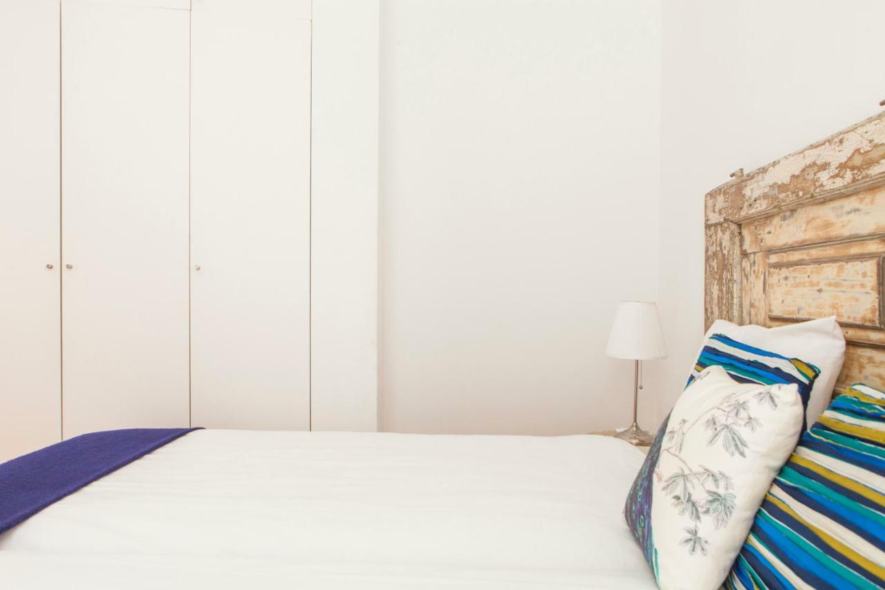 Cozy 1St Floor Flat Central Chiado District With Balconies And Ac 19Th Century Building Lisboa Exterior foto