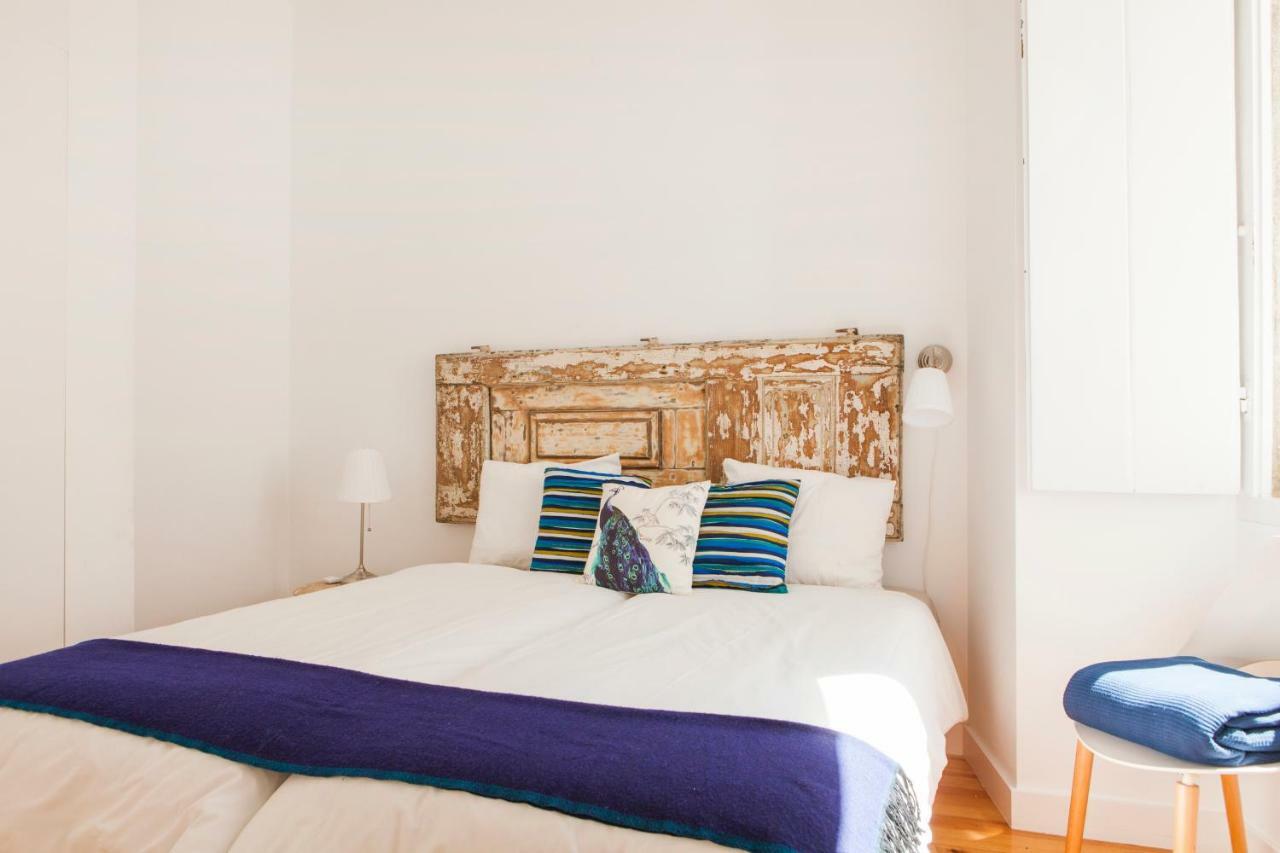 Cozy 1St Floor Flat Central Chiado District With Balconies And Ac 19Th Century Building Lisboa Exterior foto